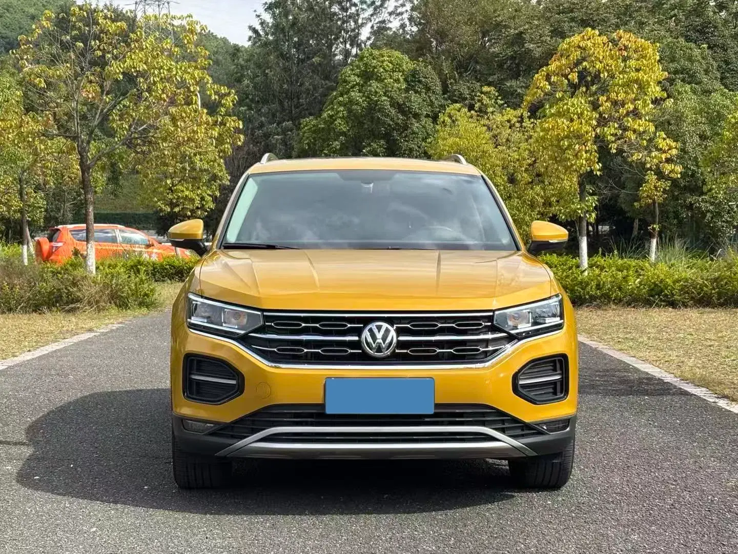 2019 VOLKSWAGEN TAYRON thumbnail 2