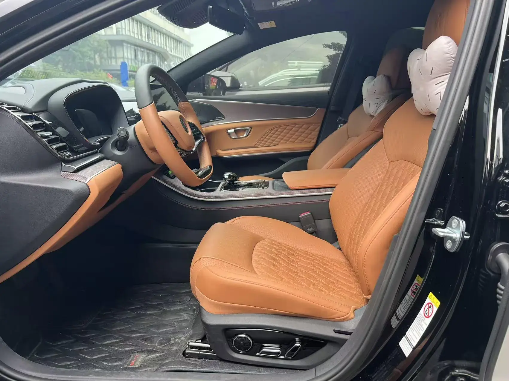 2022 BYD HAN thumbnail 3