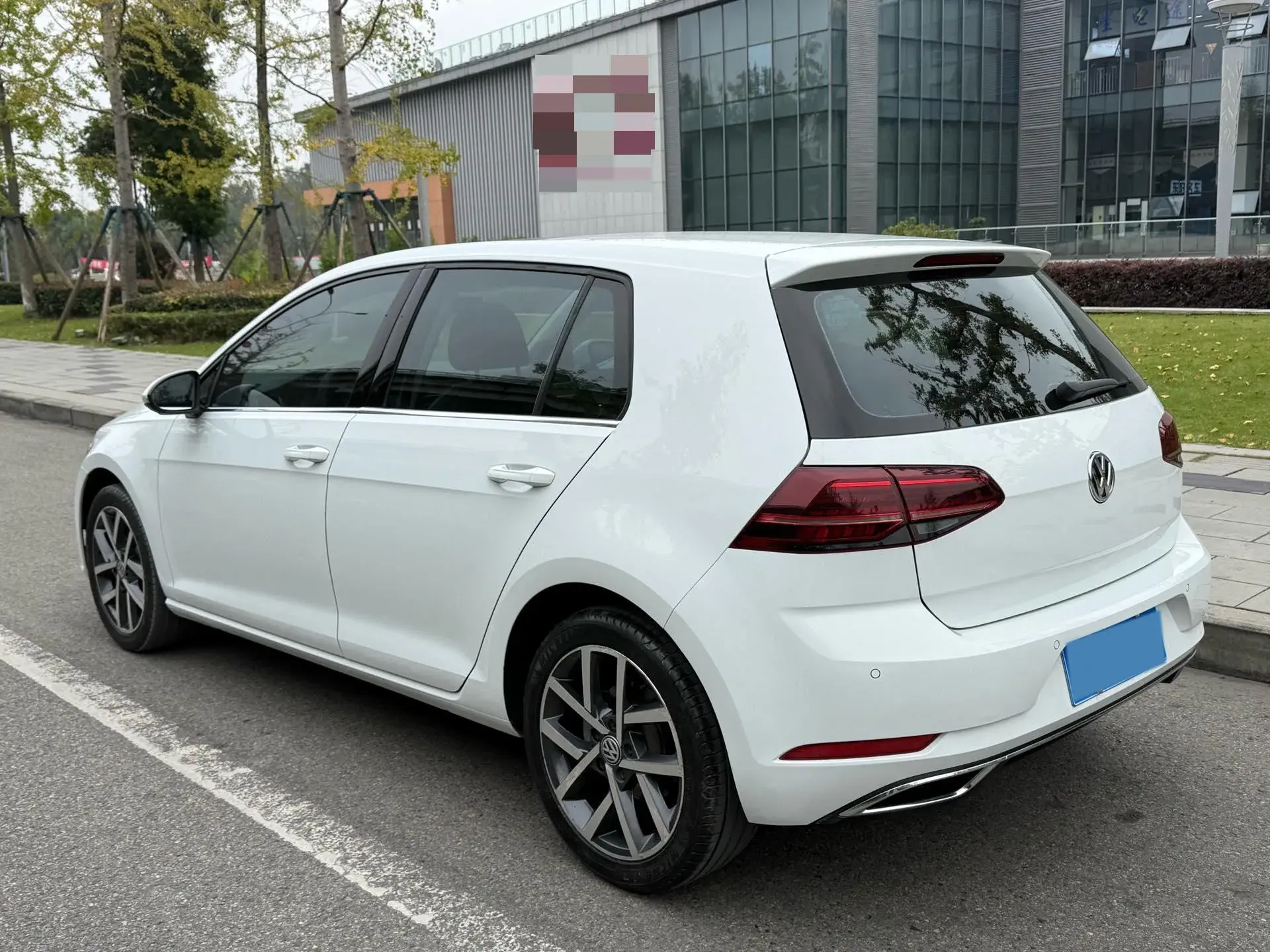 2018 VOLKSWAGEN GOLF thumbnail 2