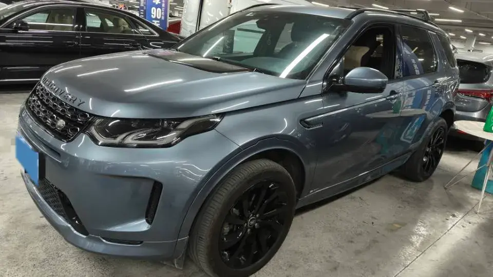 2020 LAND ROVER view 1