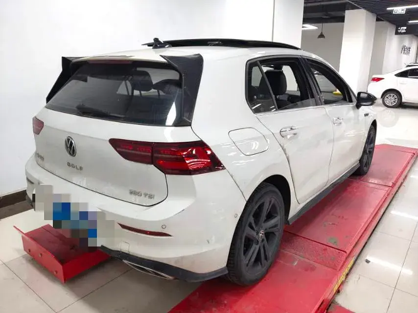 2021 VOLKSWAGEN GOLF thumbnail 3