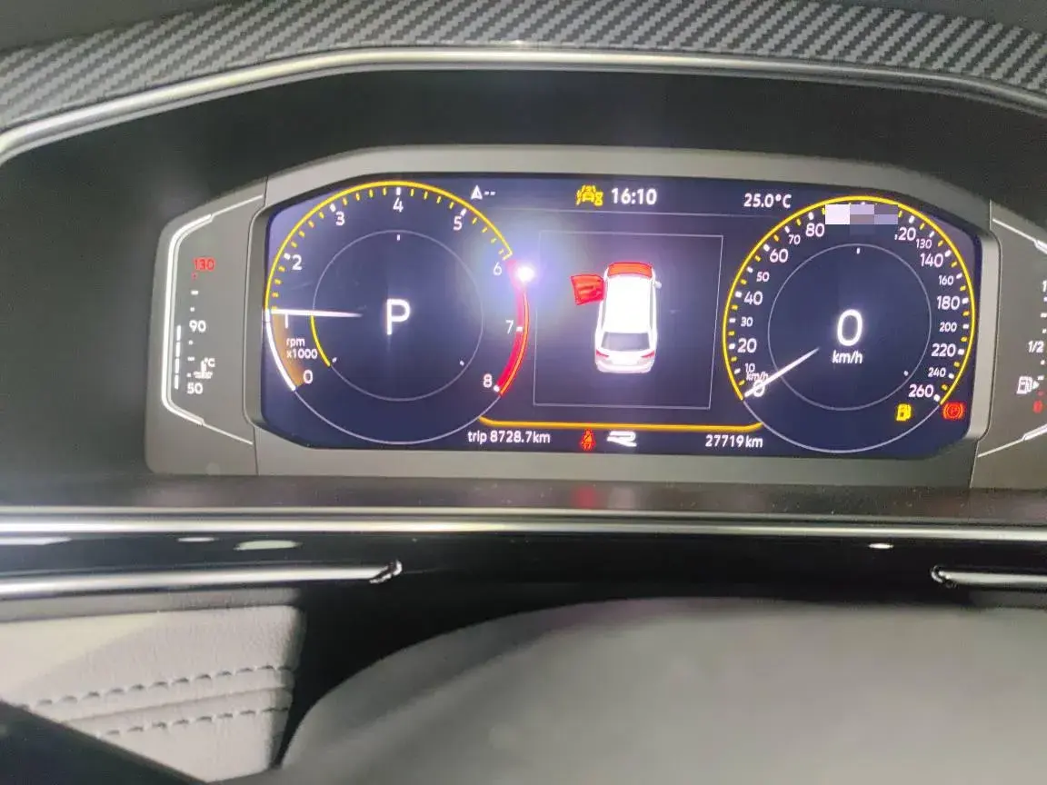 2023 VOLKSWAGEN TIGUAN thumbnail 4