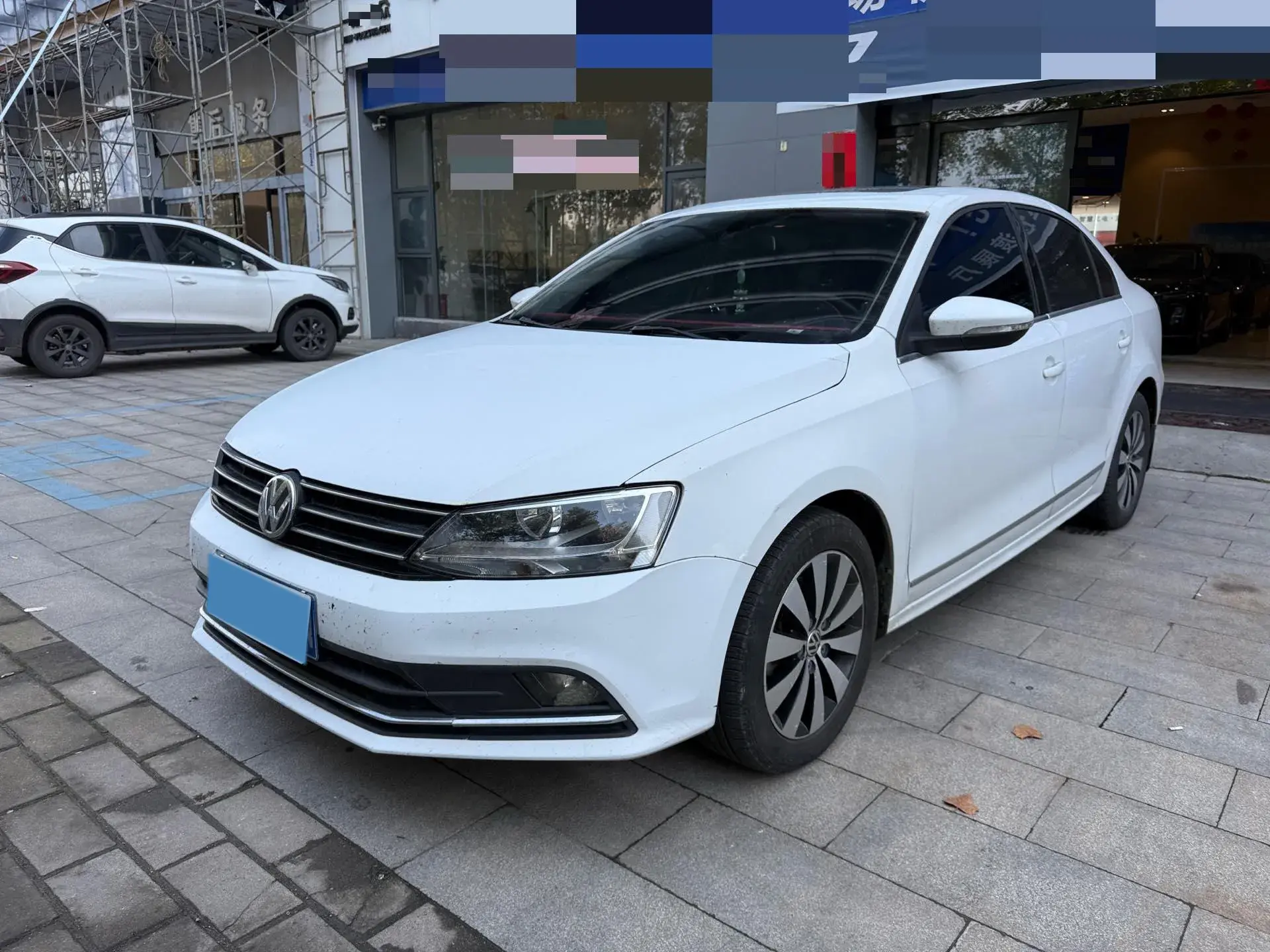 2017 VOLKSWAGEN SAGITAR view 1