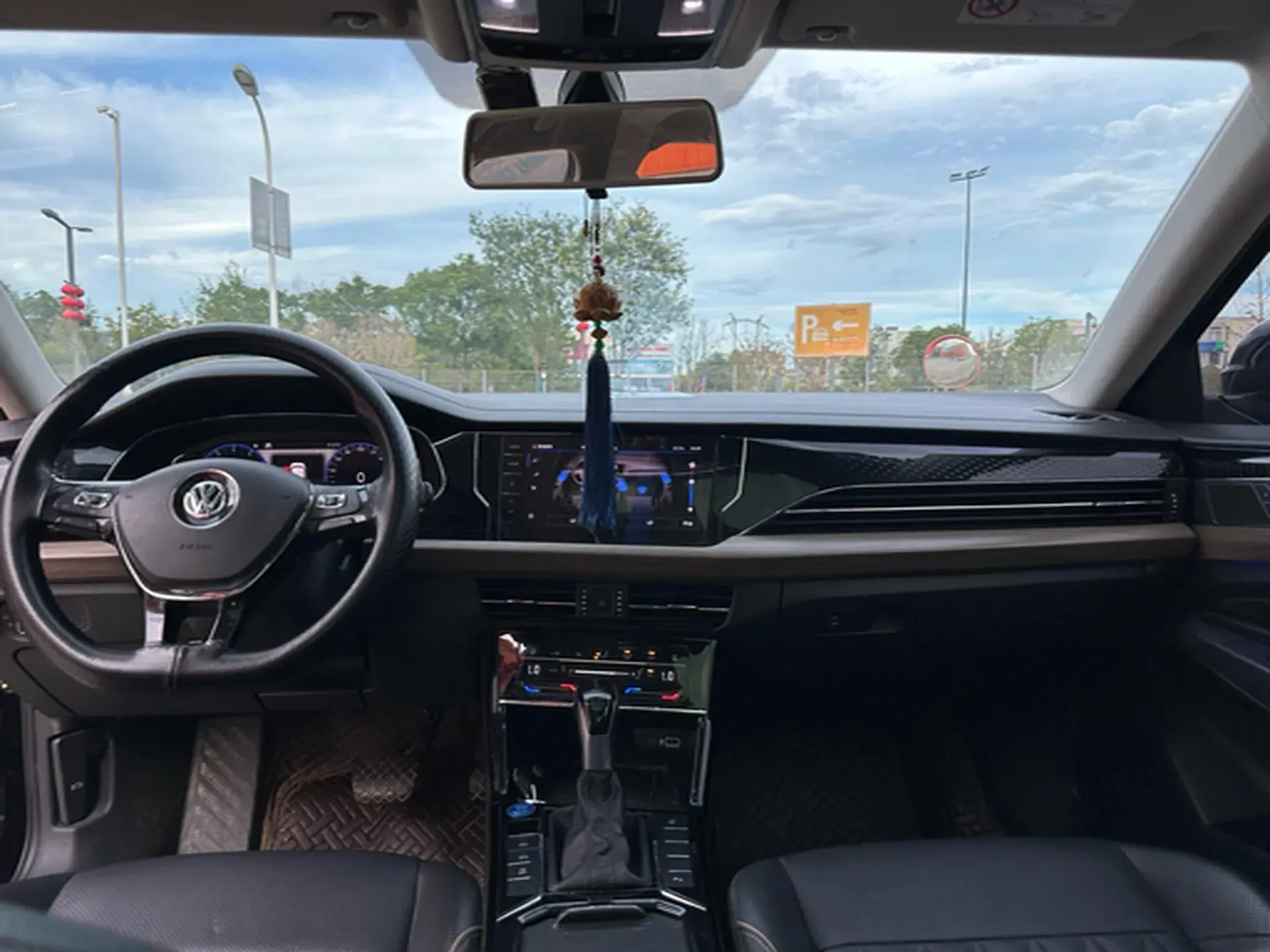 2020 VOLKSWAGEN PASSAT thumbnail 4