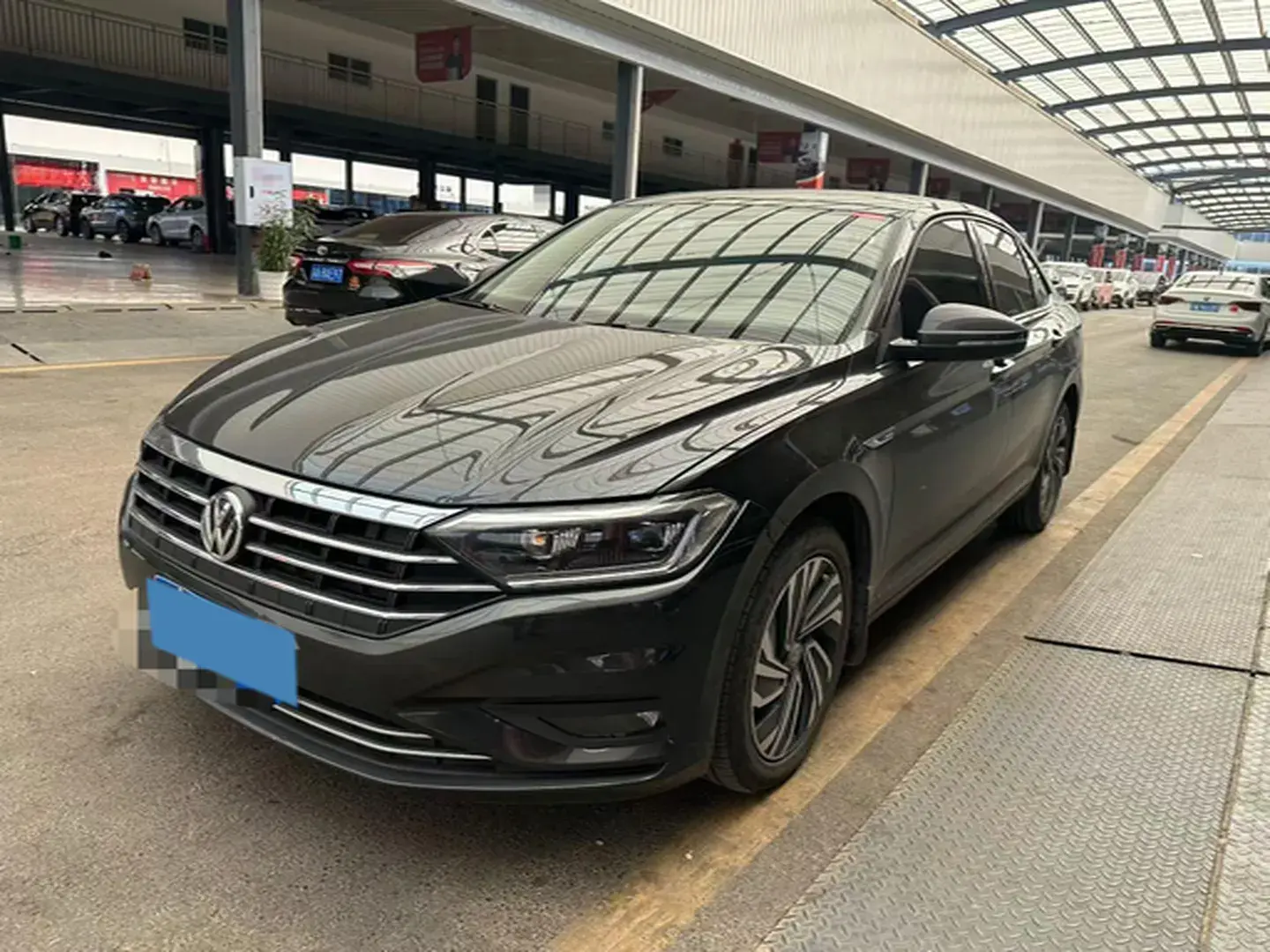 2021 VOLKSWAGEN SAGITAR view 1