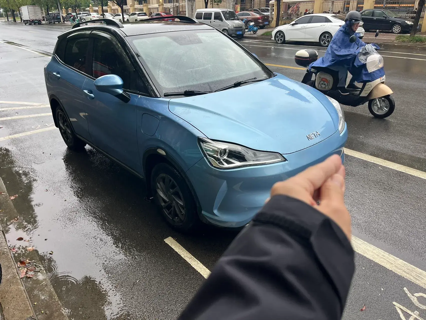 2022 NETA V thumbnail 2