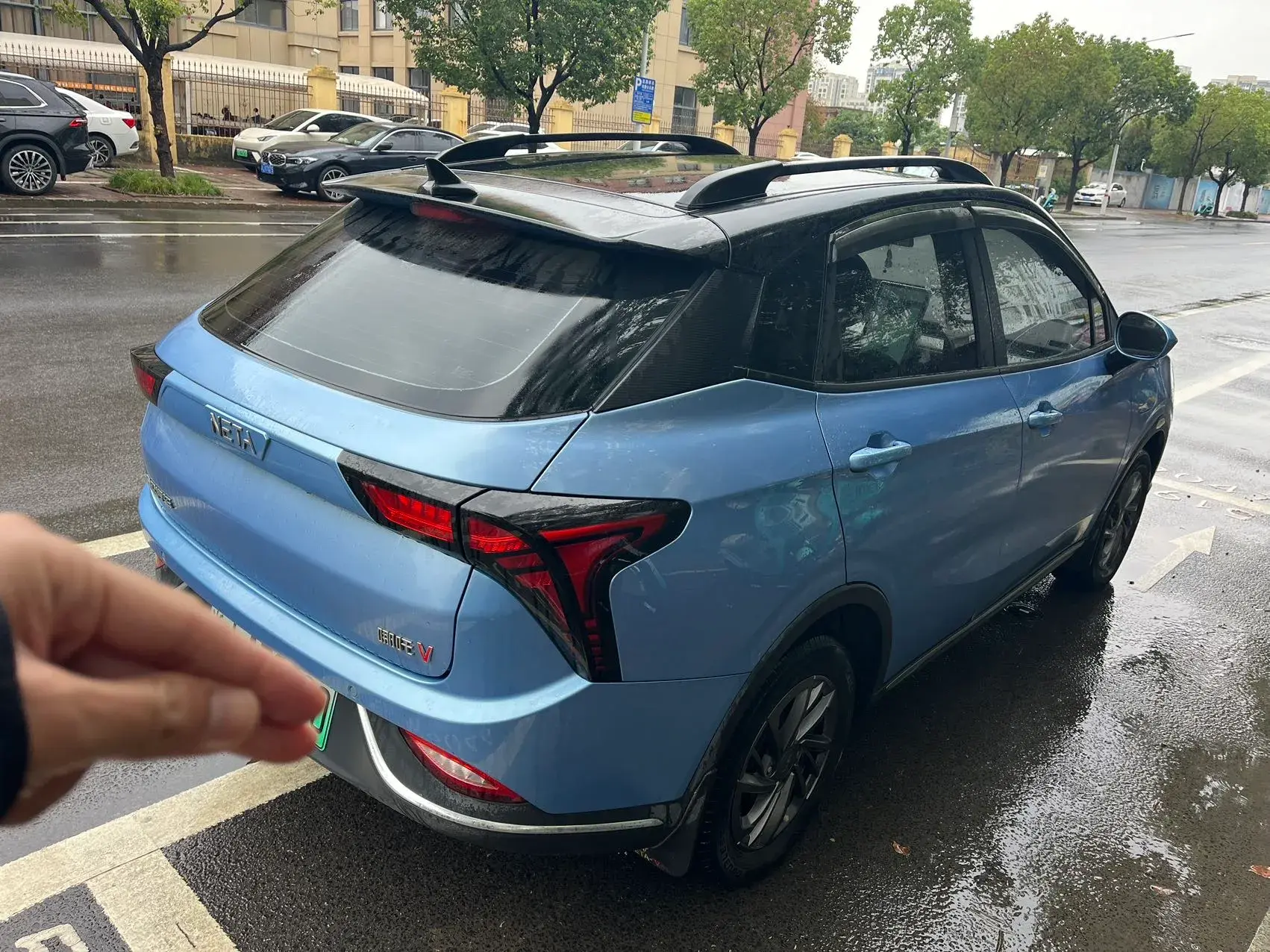 2022 NETA V thumbnail 3