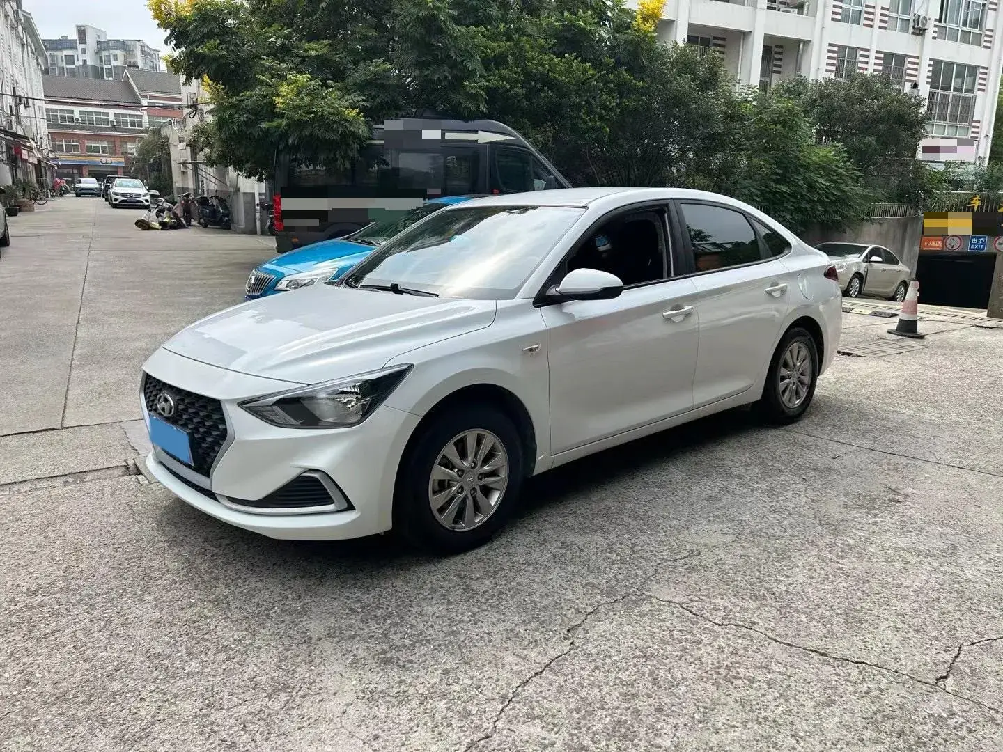 2017 HYUNDAI CELESTA view 1