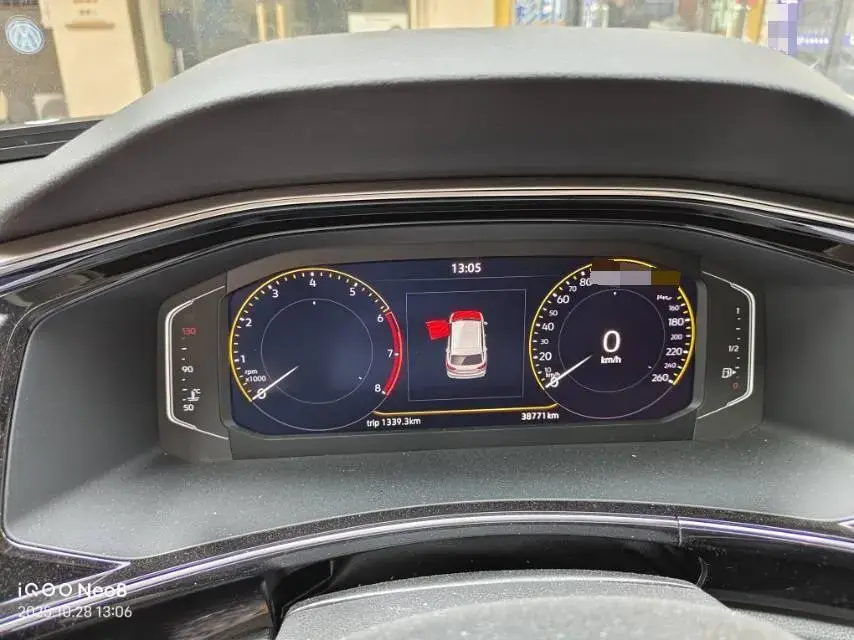 2021 VOLKSWAGEN TAYRON thumbnail 3