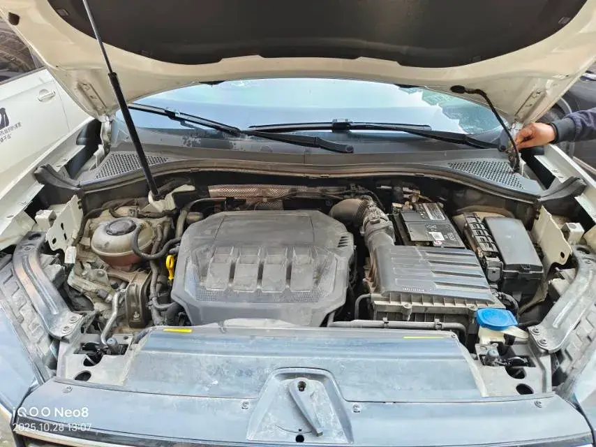 2021 VOLKSWAGEN TAYRON thumbnail 2