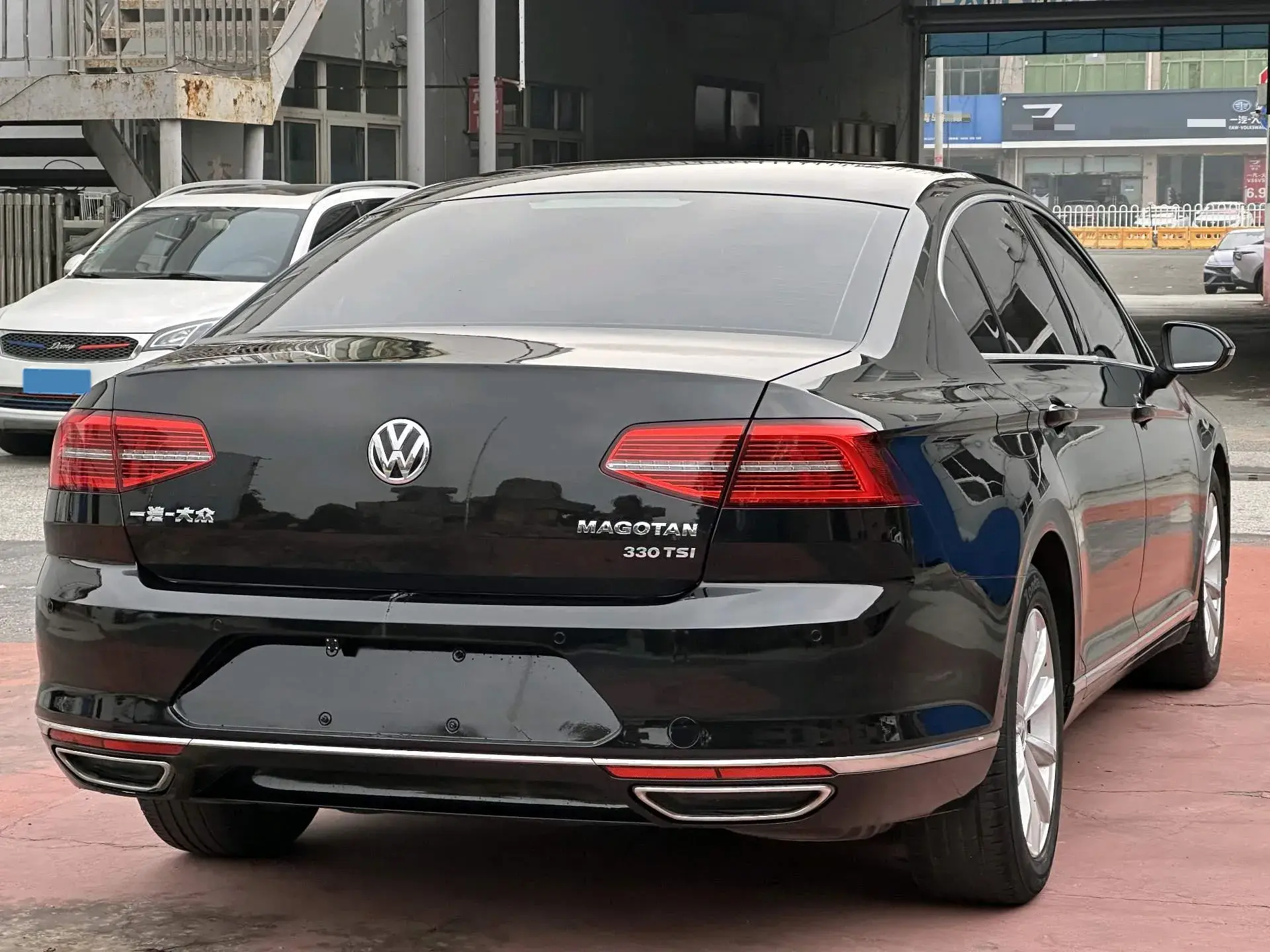 2019 VOLKSWAGEN MAGOTAN thumbnail 2