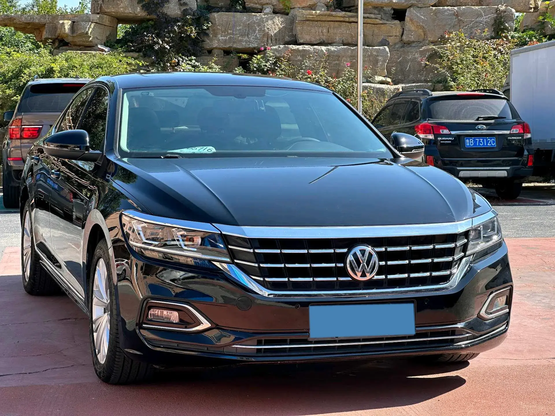2019 VOLKSWAGEN PASSAT thumbnail 2