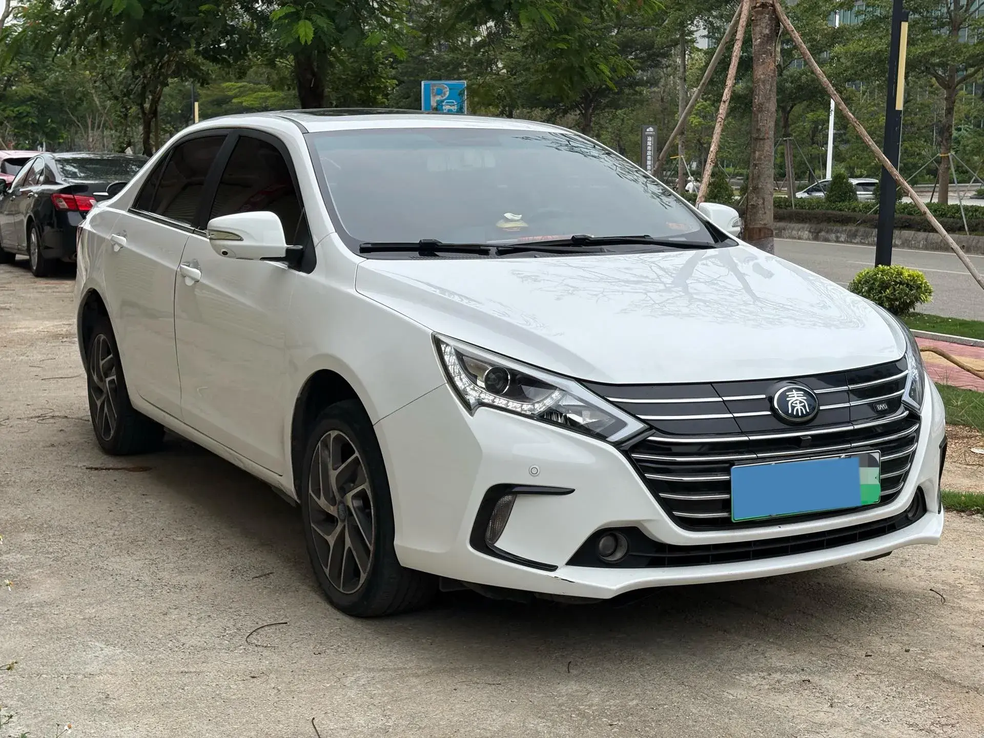 2018 BYD QIN thumbnail 3