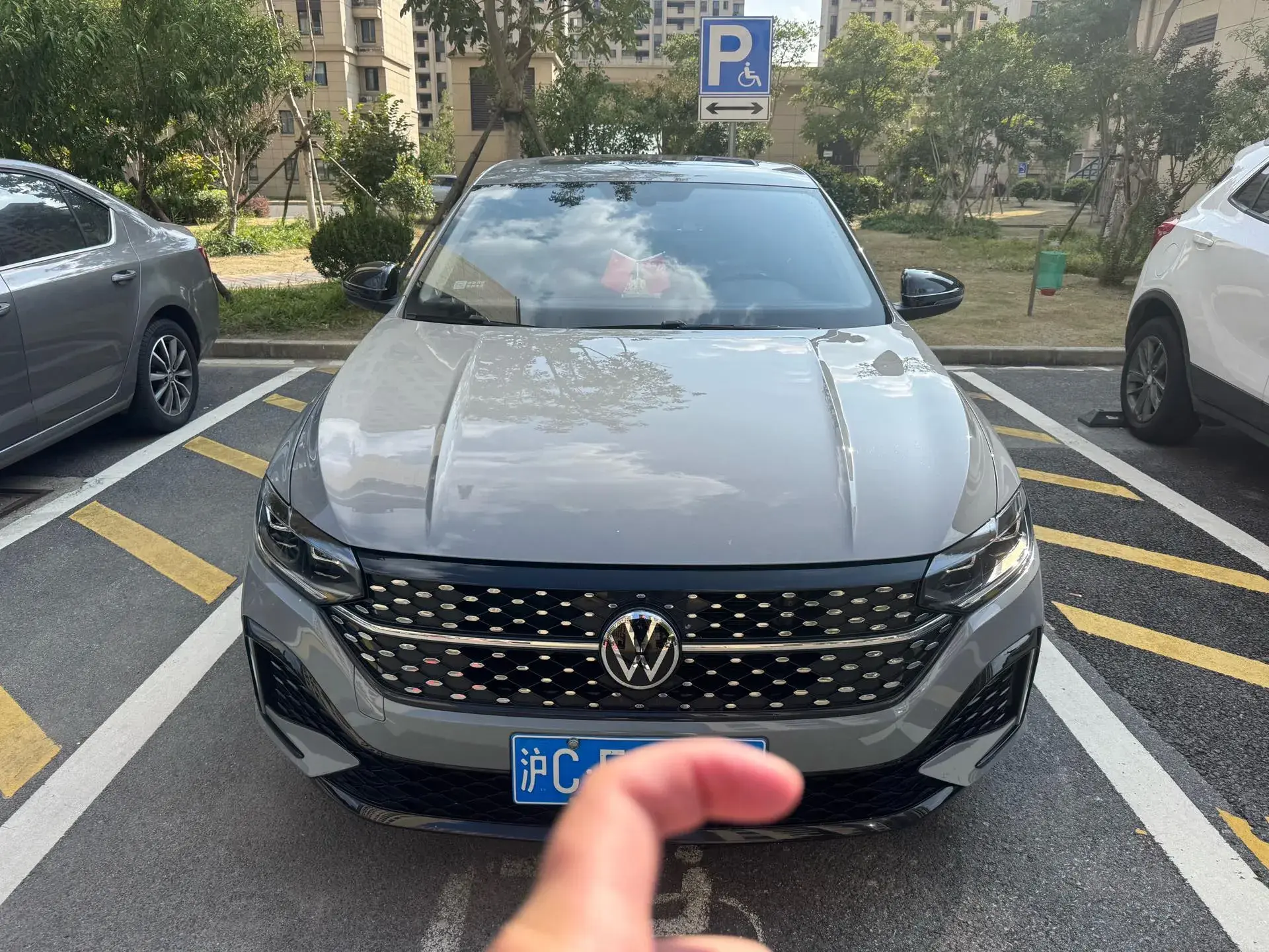 2023 VOLKSWAGEN LAVIDA thumbnail 2