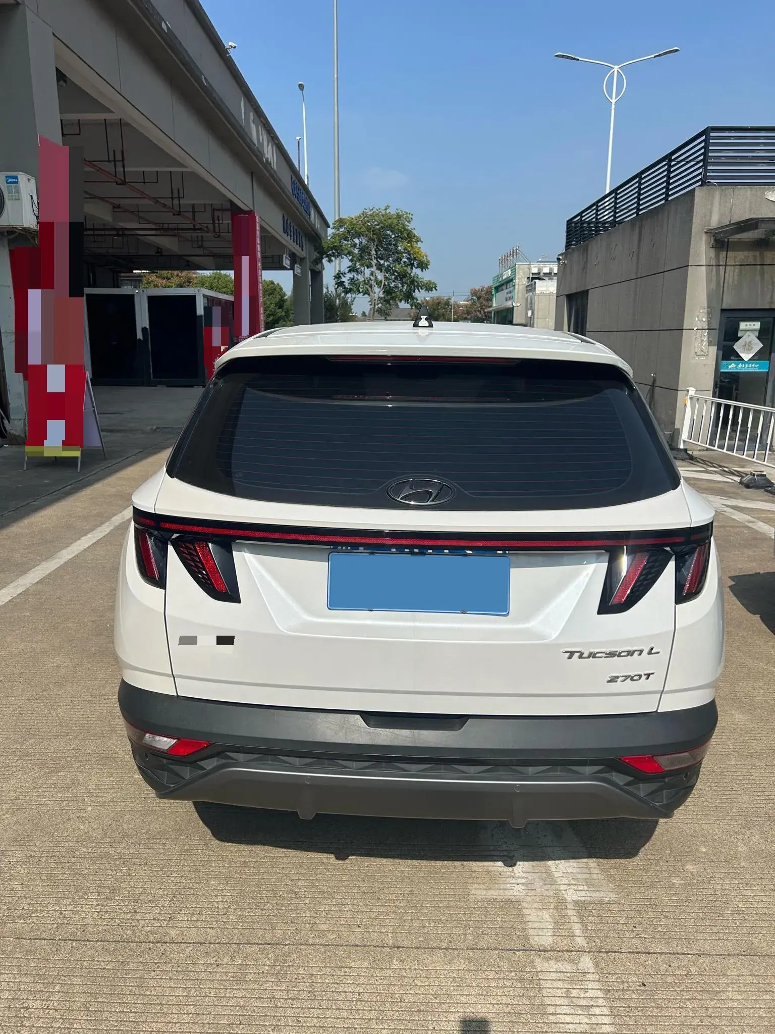 2021 HYUNDAI TUCSON thumbnail 4