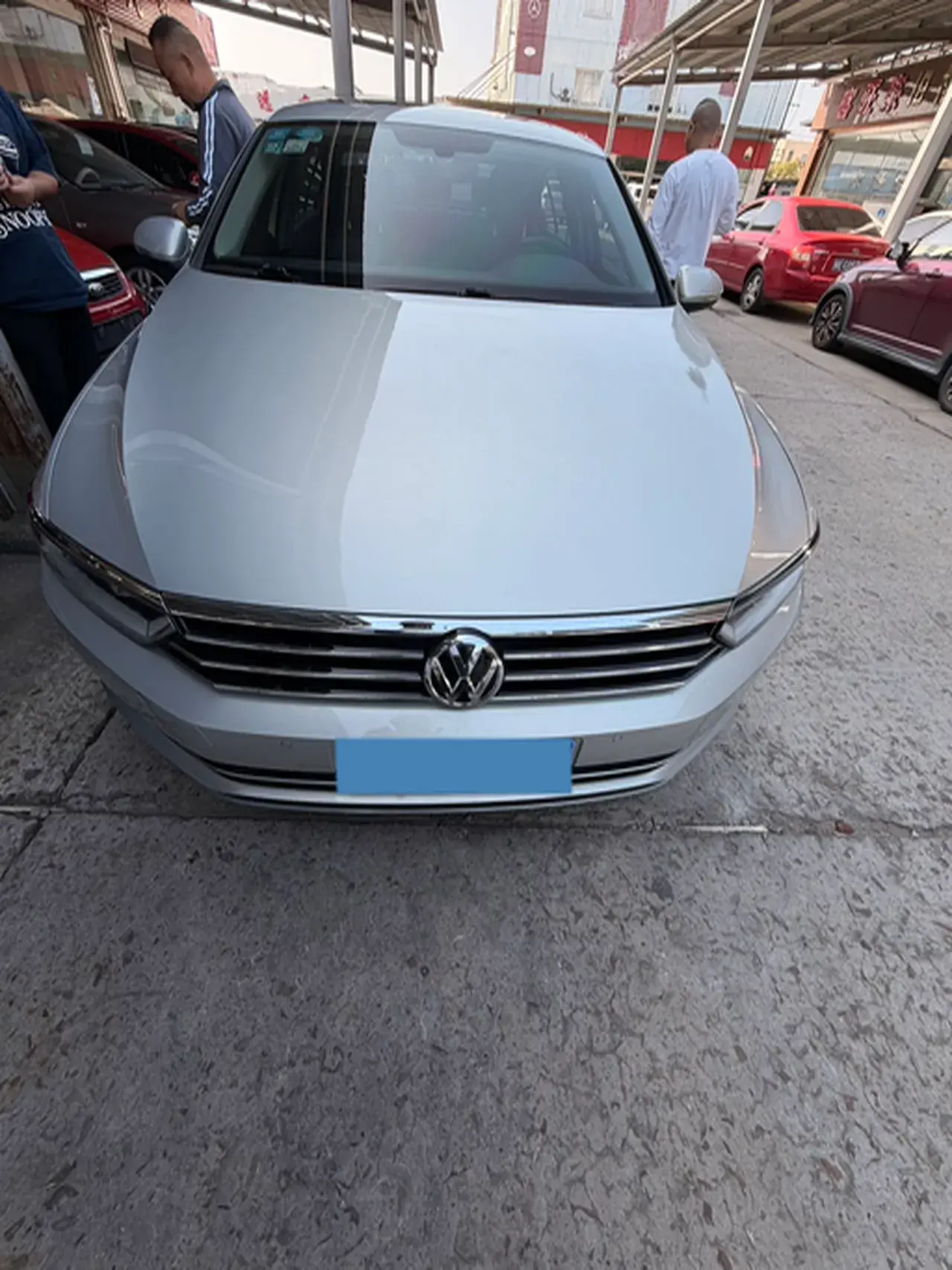 2017 VOLKSWAGEN MAGOTAN thumbnail 2