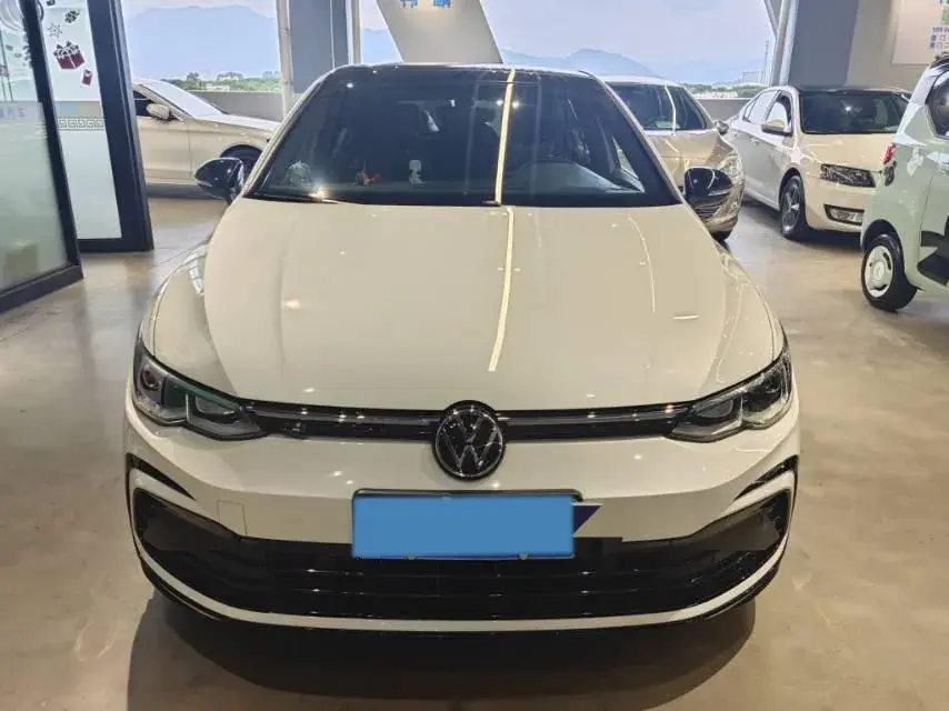 2023 VOLKSWAGEN GOLF thumbnail 2