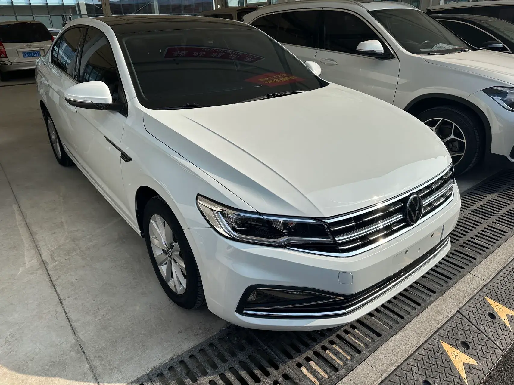 2021 VOLKSWAGEN BORA thumbnail 3