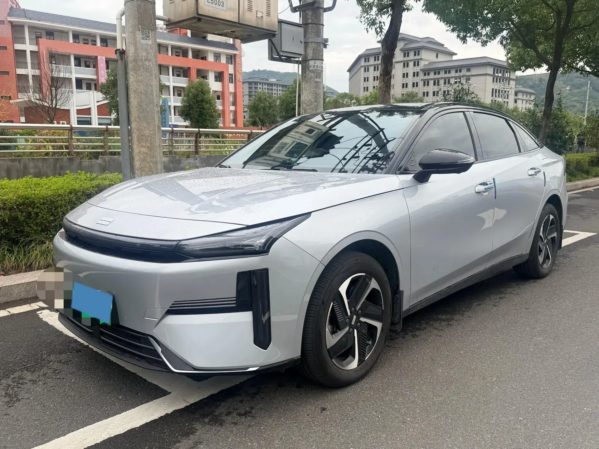 2025 GEELY GALAXY view 1