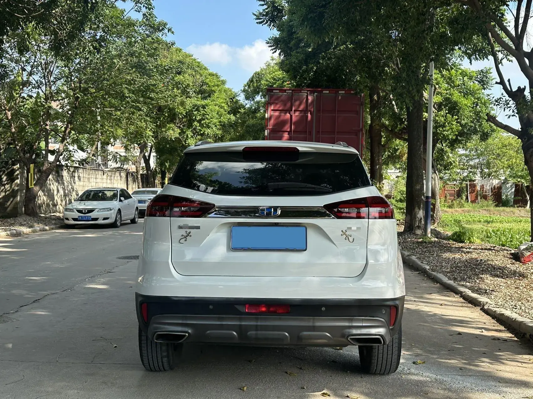 2018 GEELY AZKARRA thumbnail 3