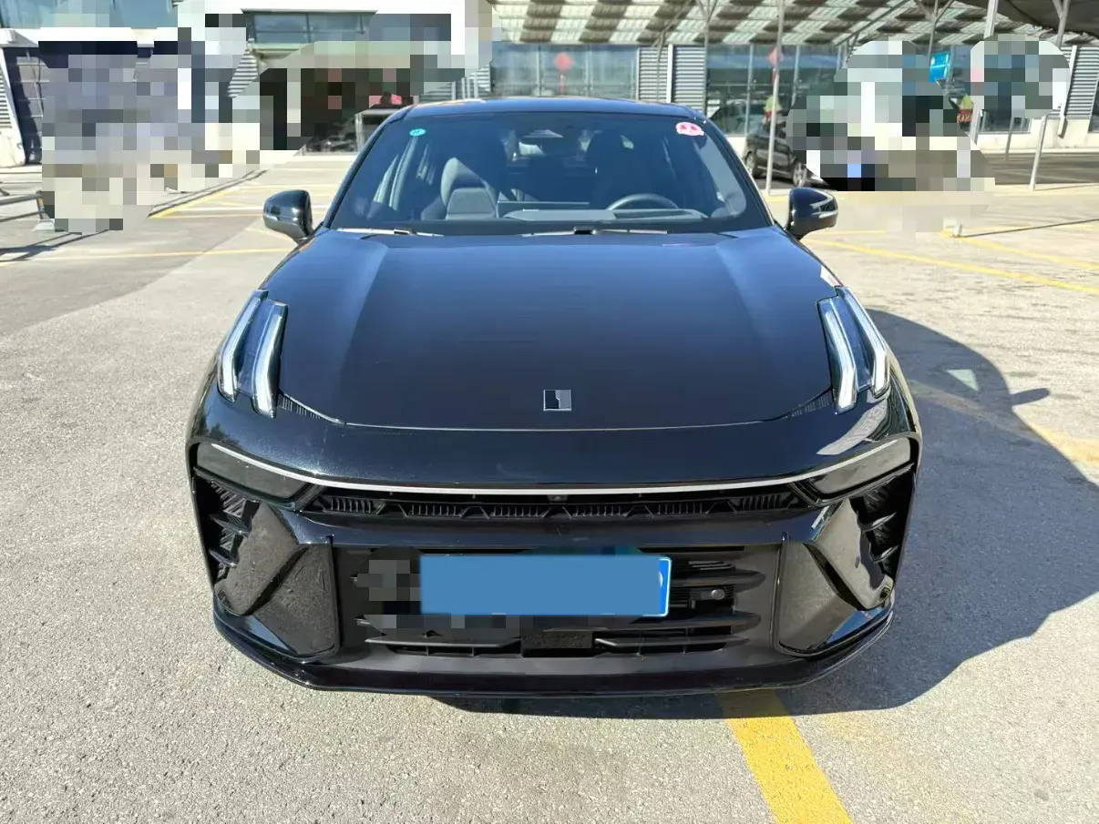 2025 LYNK&CO 03 thumbnail 2