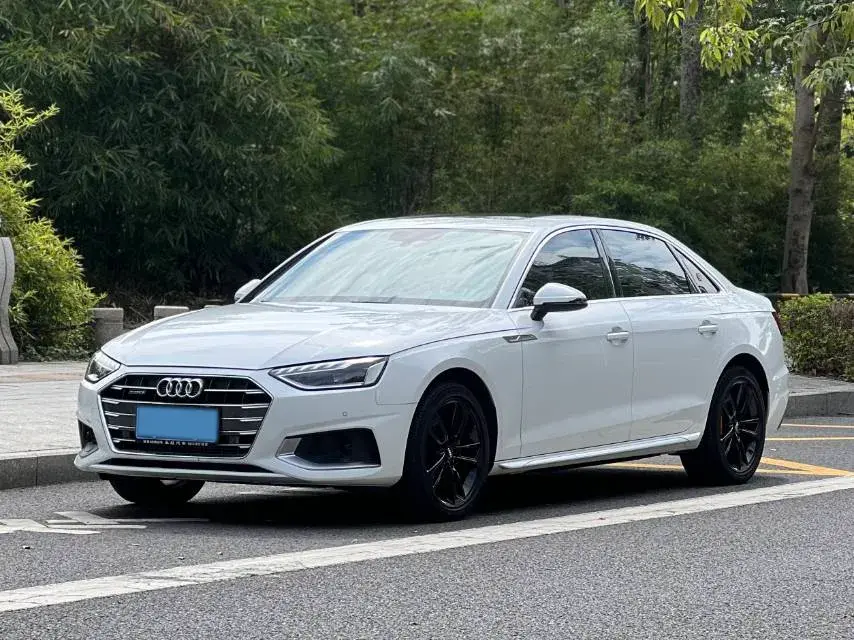 2020 AUDI A4L view 1