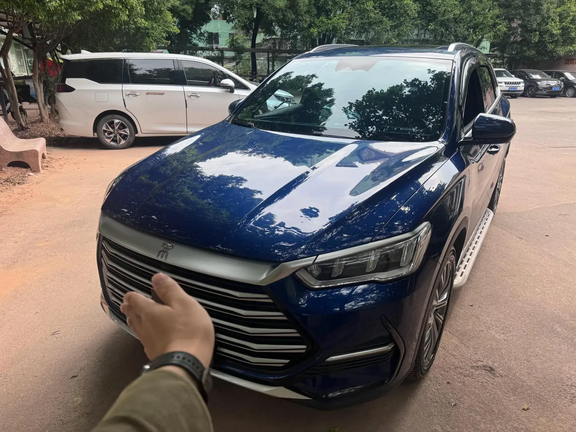 2022 BYD SONG view 1