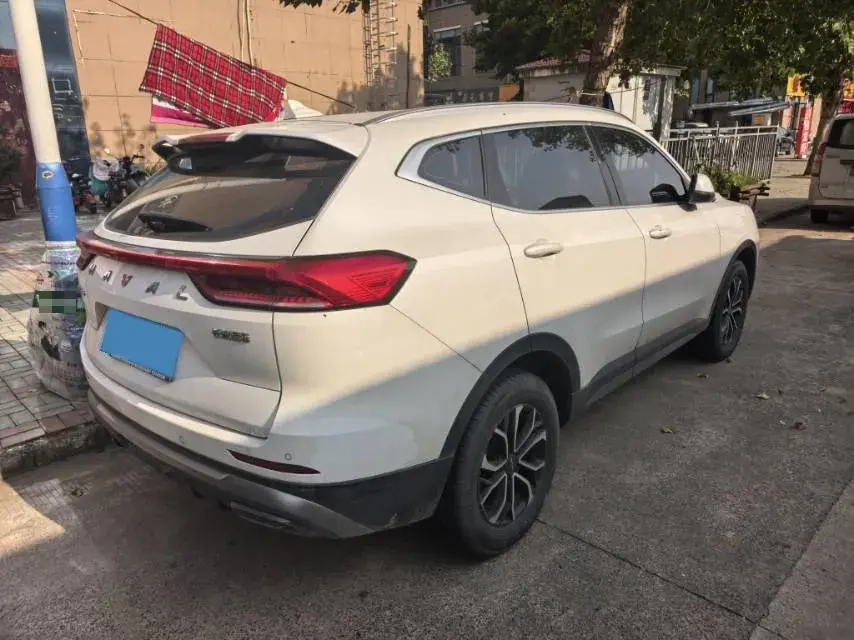 2021 HAVAL H6 thumbnail 3