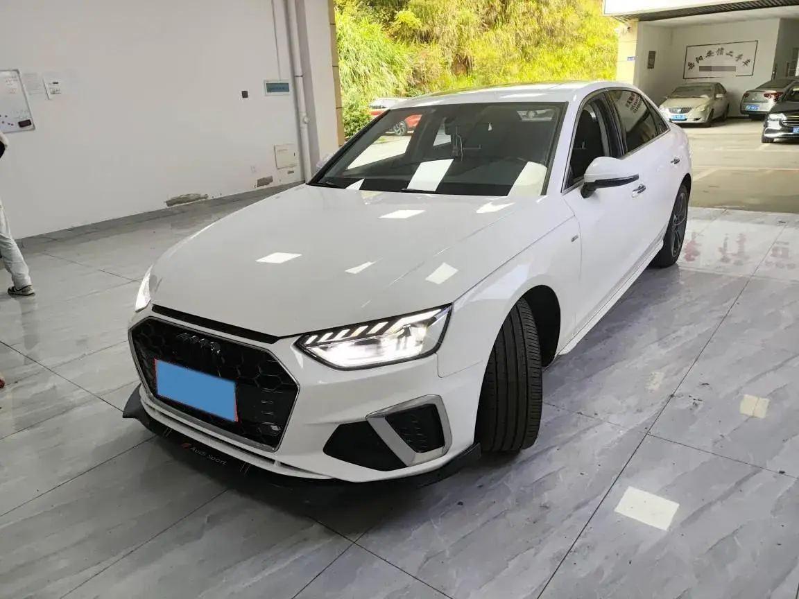 2020 Audi A4L 2.0T 150HP L4 7DCT