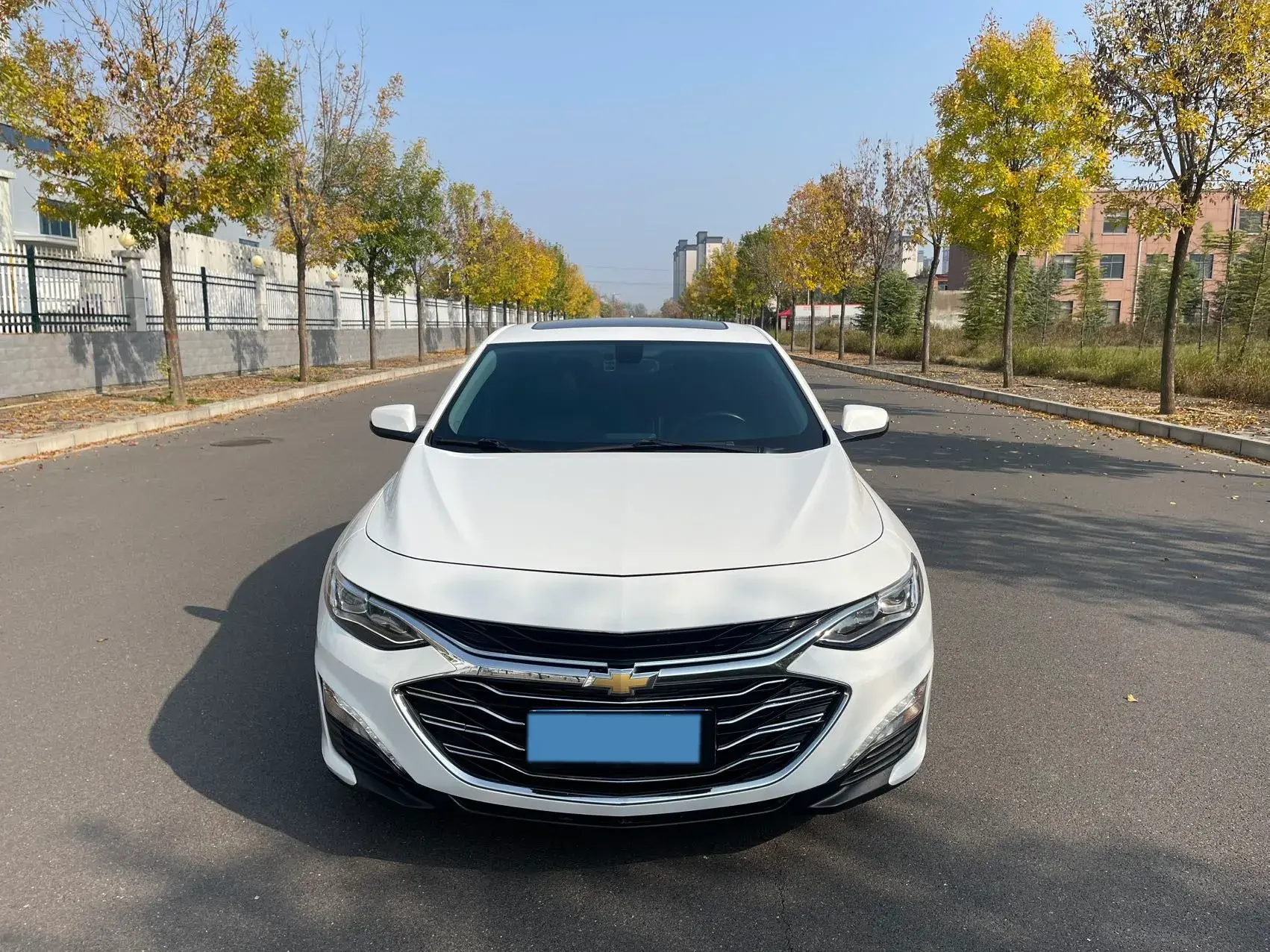 2021 CHEVROLET MALIBU thumbnail 2
