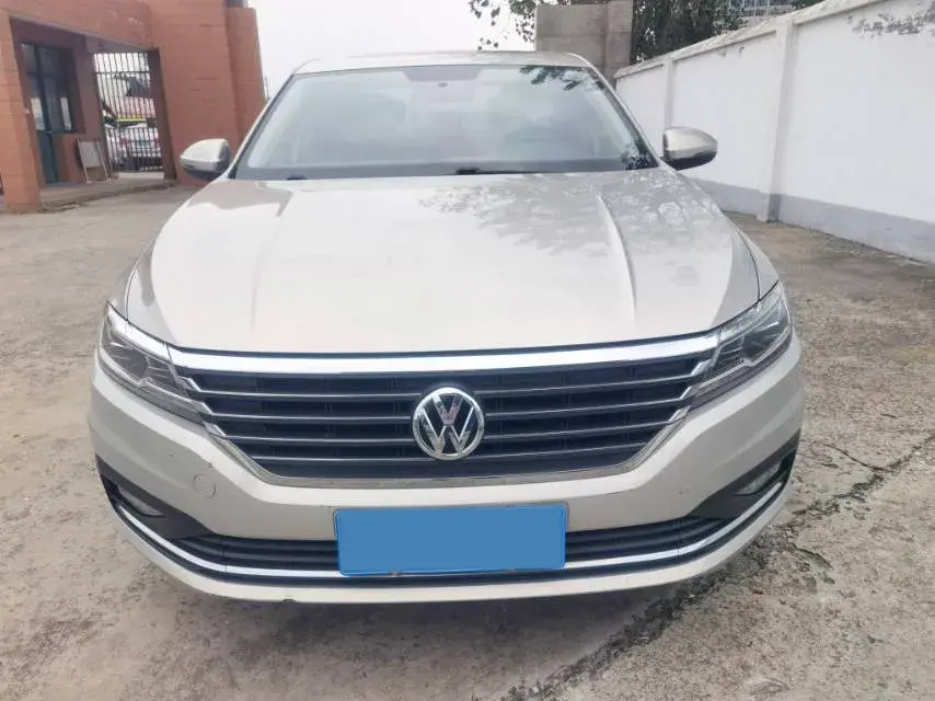 2019 VOLKSWAGEN LAVIDA thumbnail 2