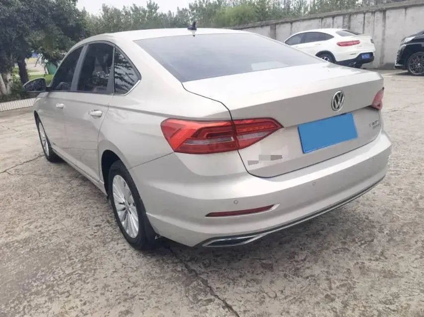 2019 VOLKSWAGEN LAVIDA thumbnail 4