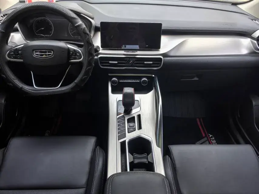 2019 GEELY COOLRAY thumbnail 4