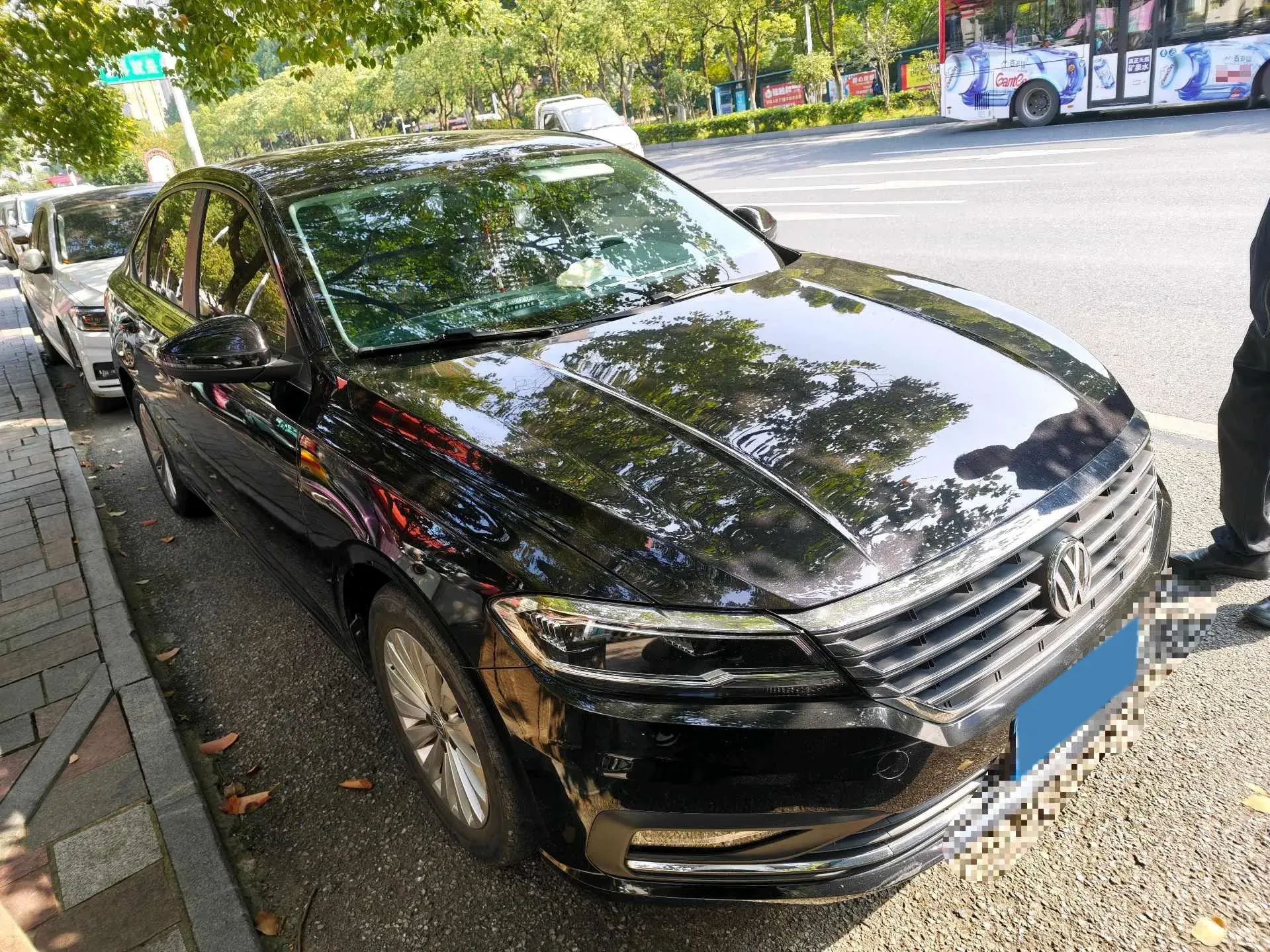 2019 VOLKSWAGEN LAVIDA thumbnail 2