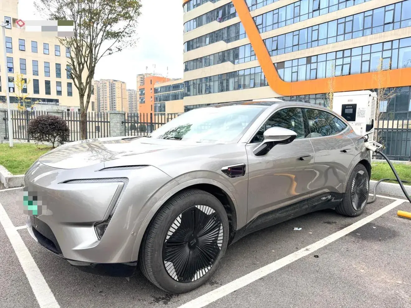 2024 AVATR 11 view 1