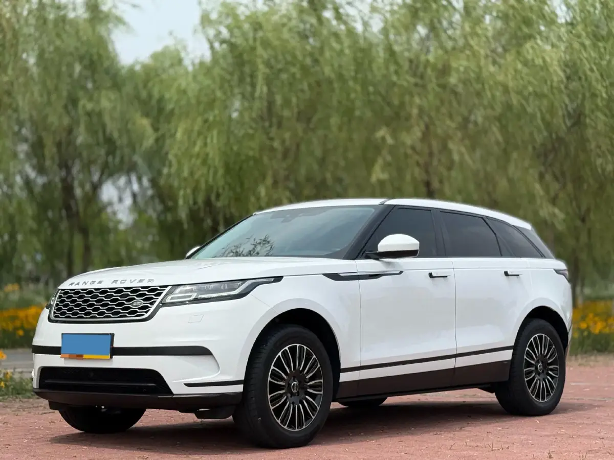 2018 Land Rover Range Rover Velar 2.0T 300HP L4 8AT