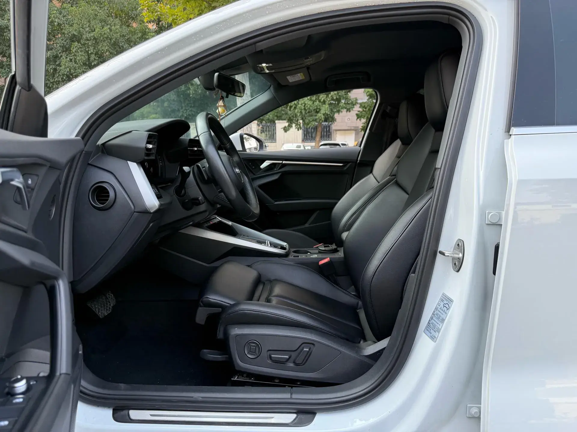 2021 AUDI A3 thumbnail 4