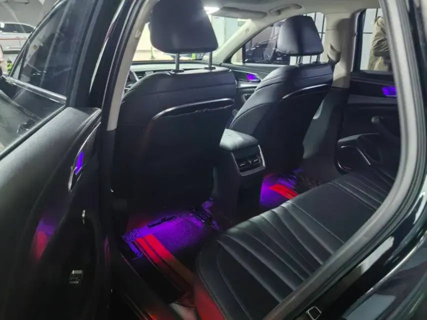 2023 HONGQI H5 thumbnail 4