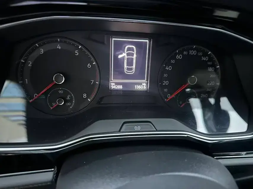 2019 VOLKSWAGEN SAGITAR thumbnail 4