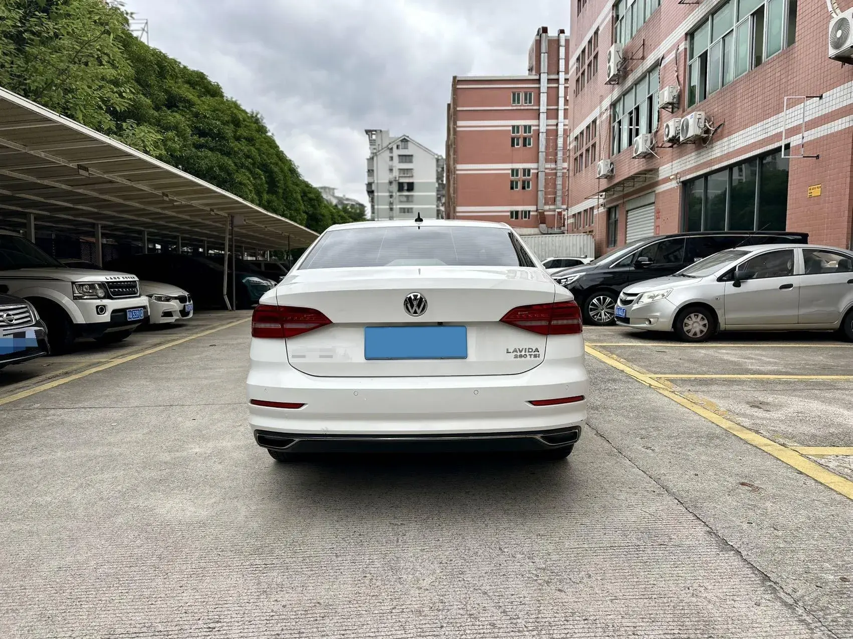 2019 VOLKSWAGEN LAVIDA thumbnail 3