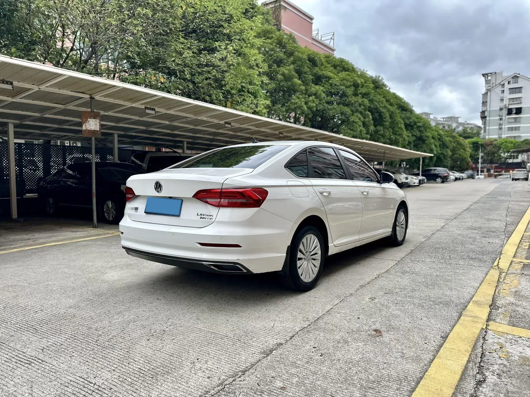 2019 VOLKSWAGEN LAVIDA thumbnail 4