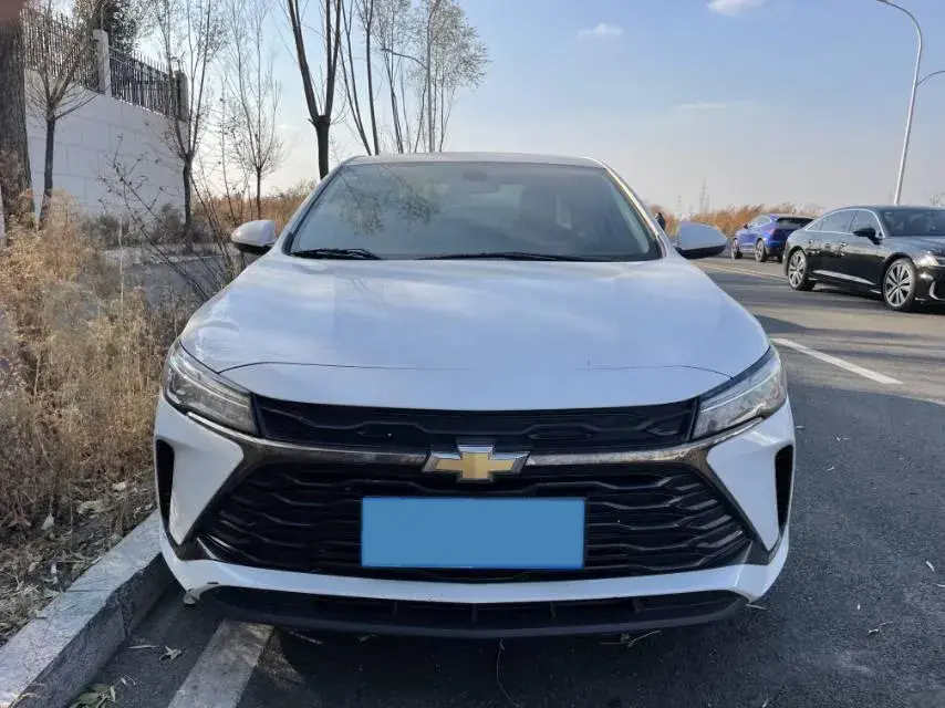 2023 CHEVROLET MONZA thumbnail 3