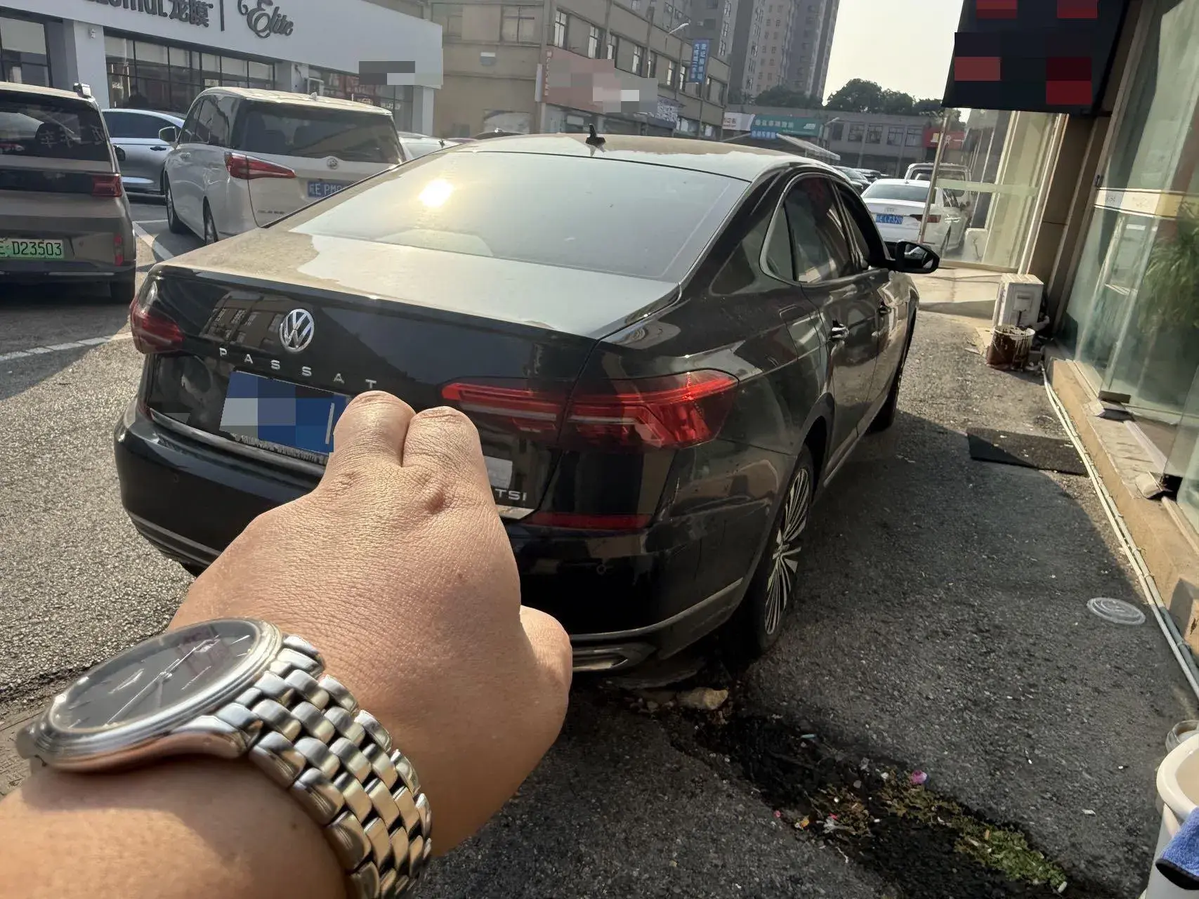 2019 VOLKSWAGEN PASSAT thumbnail 4