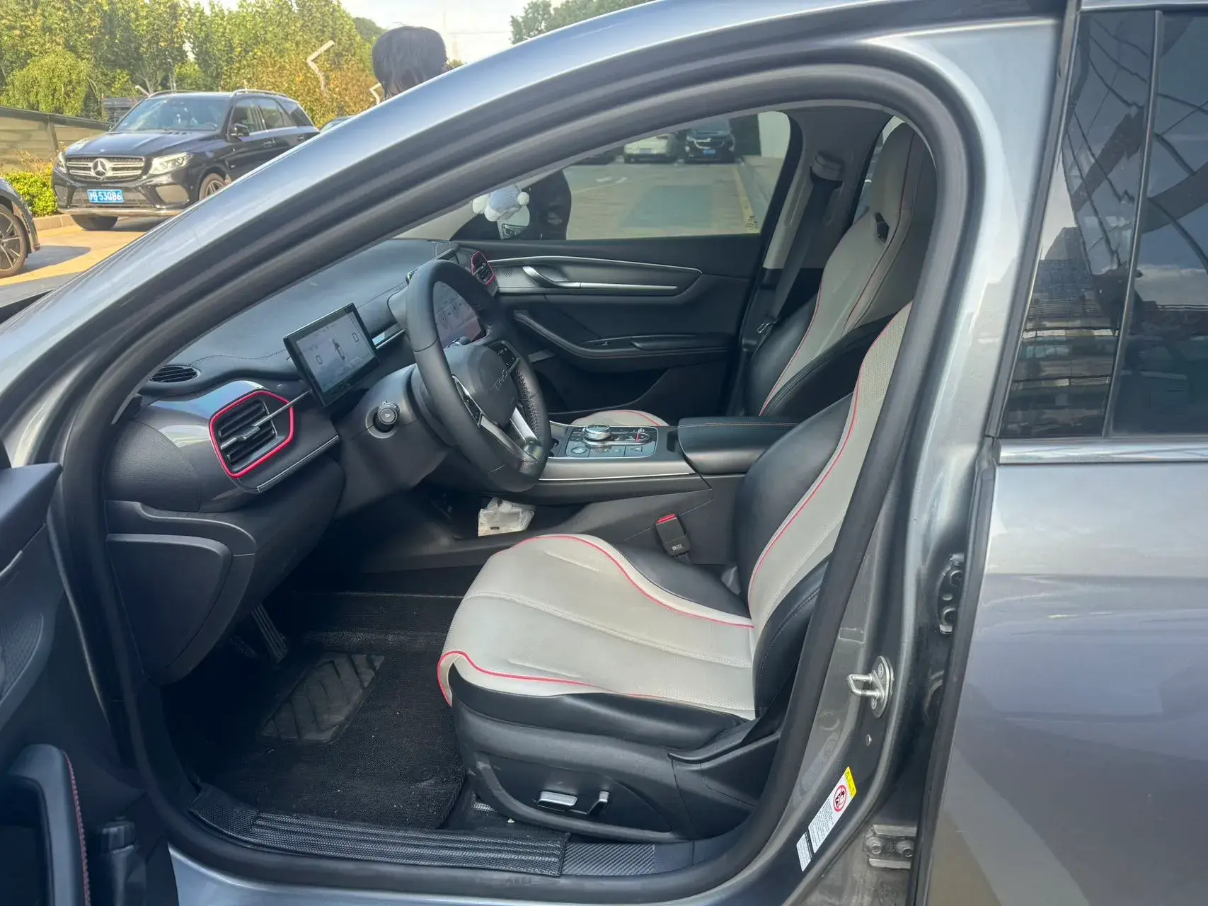 2022 BYD DESTROYER thumbnail 2