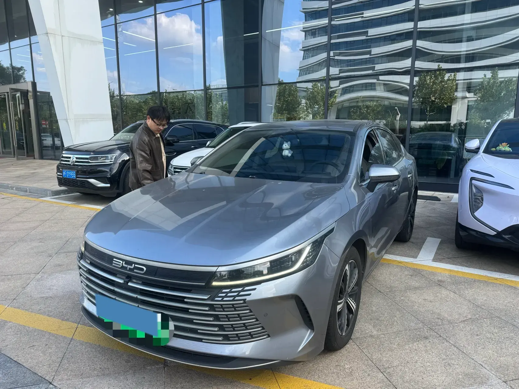 2022 BYD DESTROYER view 1