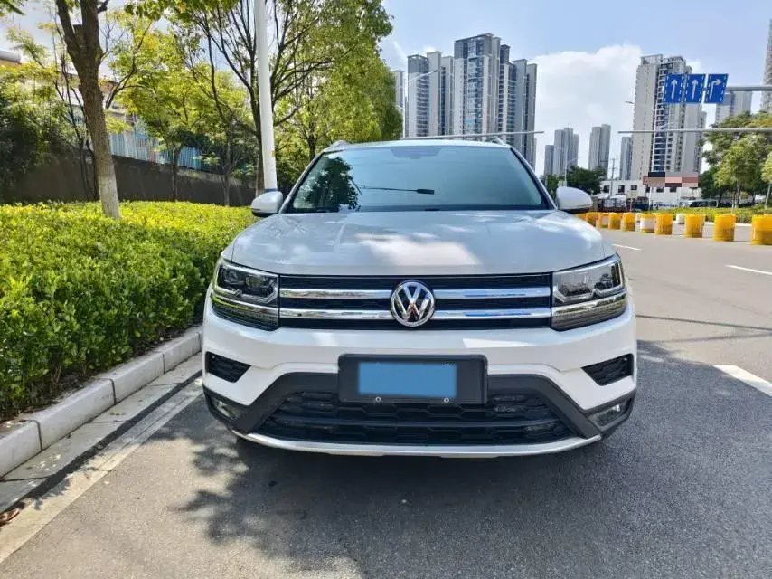 2021 VOLKSWAGEN THARU thumbnail 2