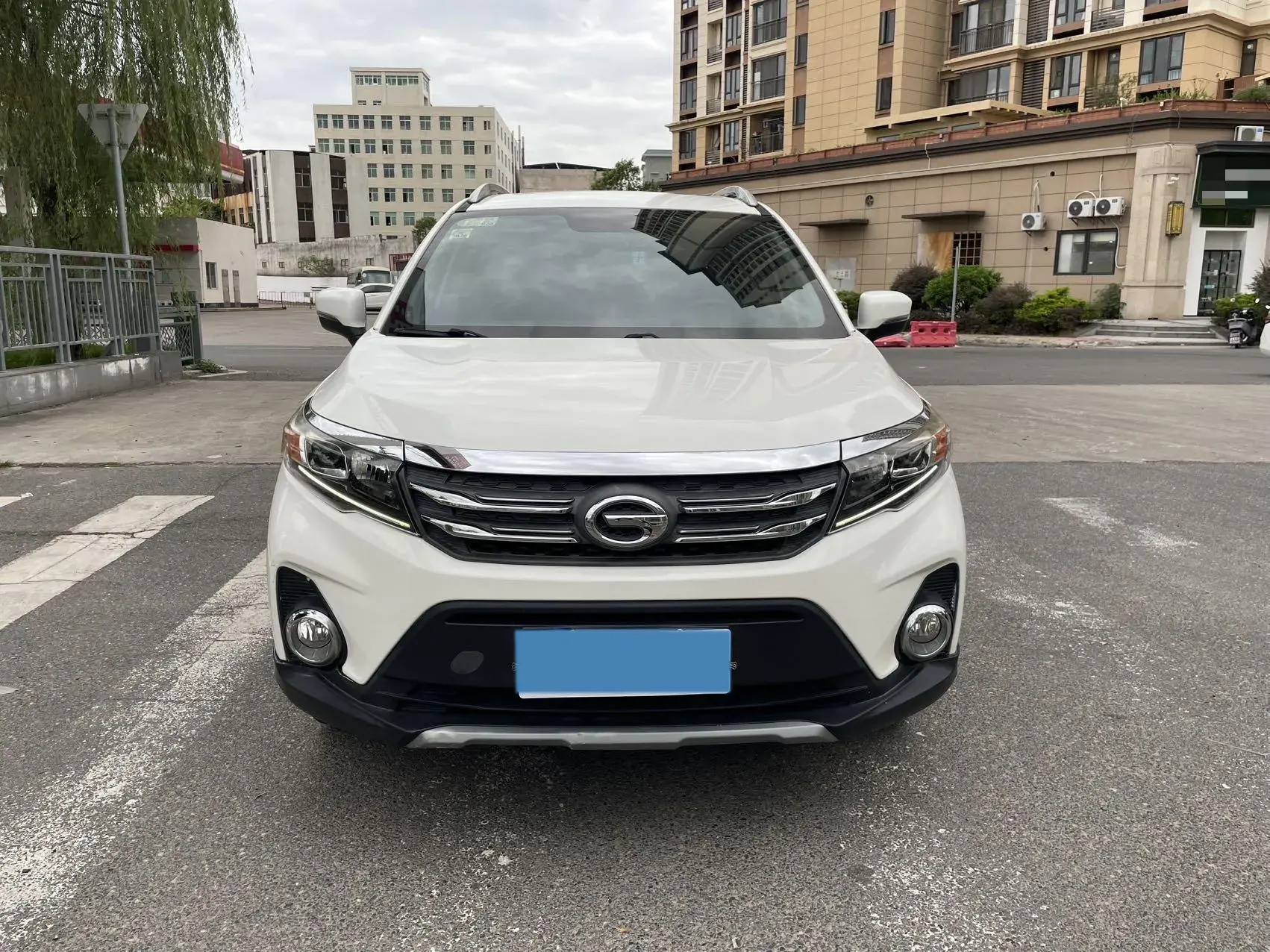 2017 GAC TRUMPCHI thumbnail 2