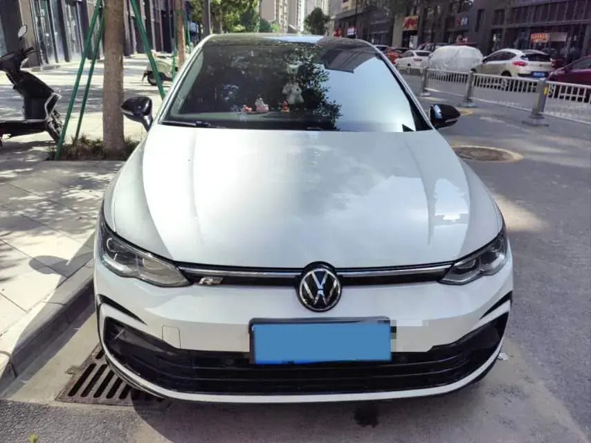 2021 VOLKSWAGEN GOLF thumbnail 2