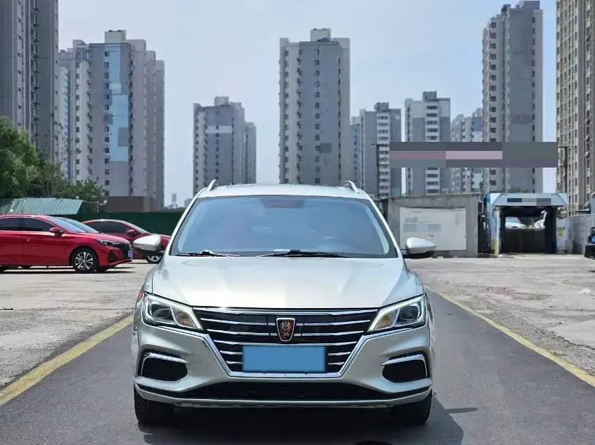 2018 ROEWE EI5 thumbnail 3