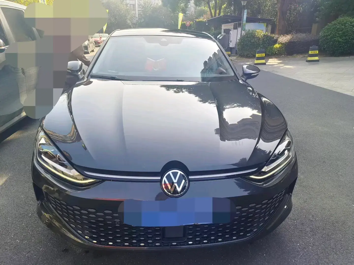 2023 VOLKSWAGEN LAMANDO thumbnail 2